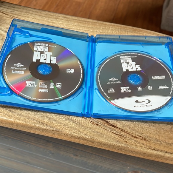 The Secret Life Of Pets & Zootopia Blue Ray DVD’s - Picture 9 of 10